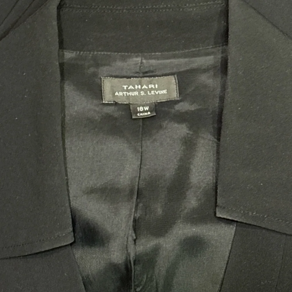 TAHARI ASL Black Collared Faux Wrap Dress with Belt